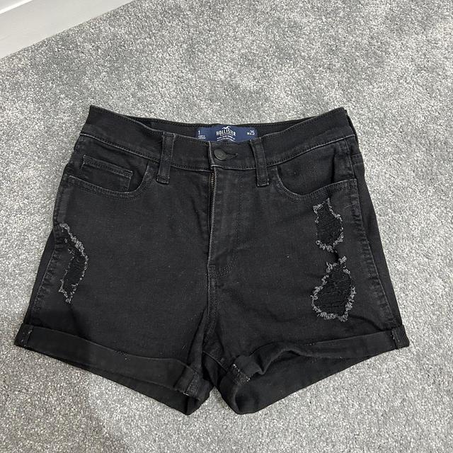 Hollister Co. Women's Shorts - Black - 25" on Productcaster.