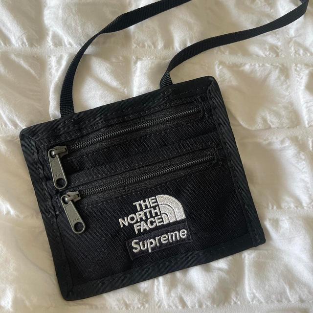 Supreme Men's Bag - Black on Productcaster.