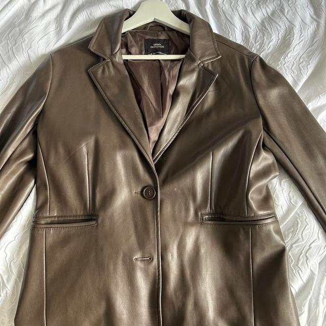 Urban Outfitters Women's Blazer Jacket - Brown - UK 8 on Productcaster.