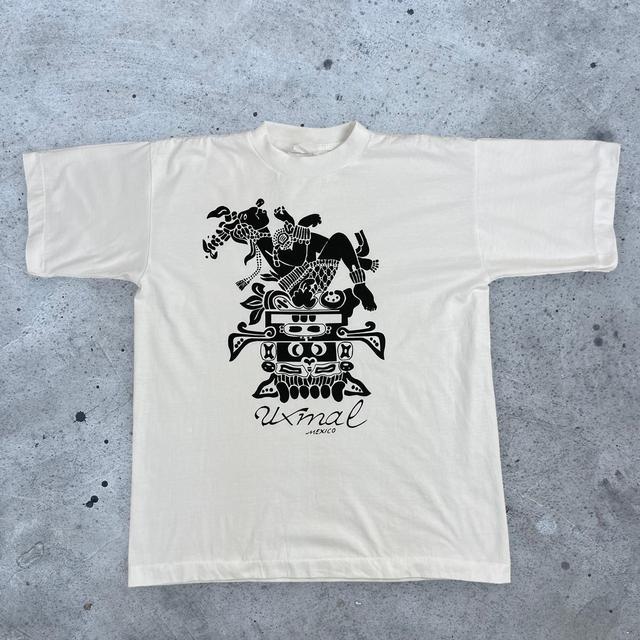 Vintage Men's T-shirt - White - XL on Productcaster.