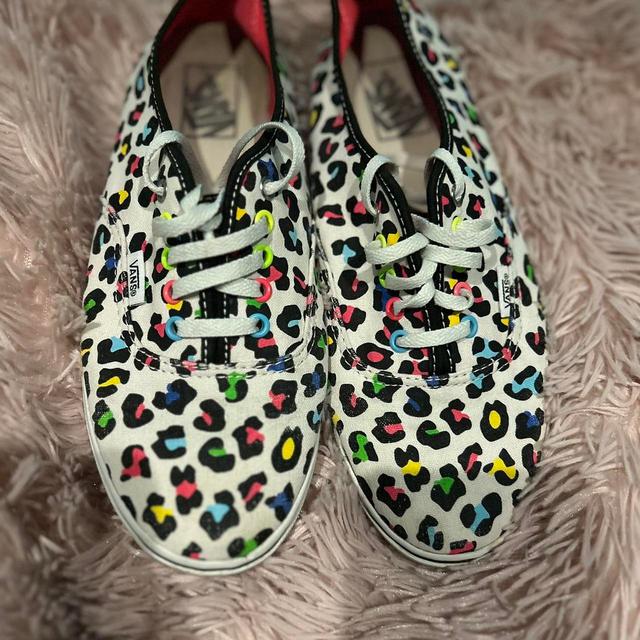 Vans Women's Trainers - Multi/White - UK 7.5 on Productcaster.