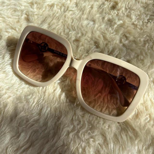 Deadstock Women's Festival Sunglasses - Cream/Brown on Productcaster.