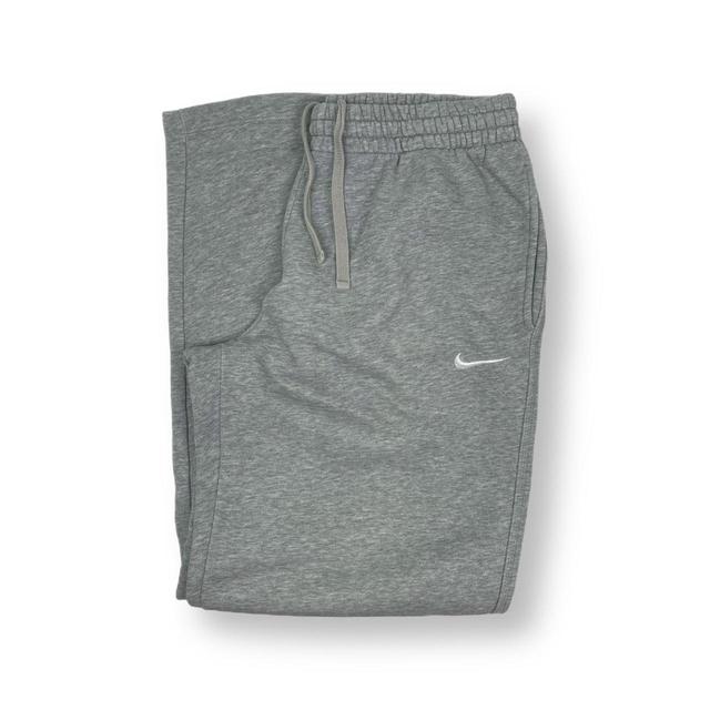 Nike Men's Sweatpants - White - M on Productcaster.