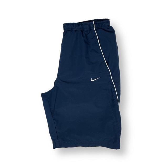 Nike Men's Shorts - White/Navy - S on Productcaster.