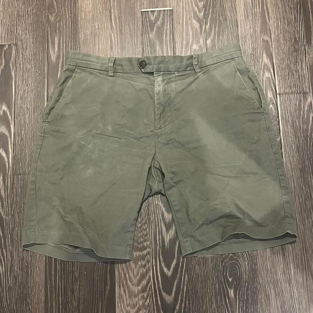 Reiss Men's Shorts - Khaki/Green - 32" on Productcaster.