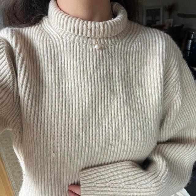 H&M Women's Jumper - Cream - XL on Productcaster.