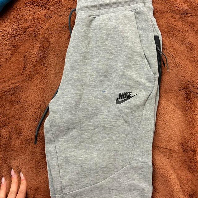 Nike Men's Sweatpants - Grey - XS on Productcaster.