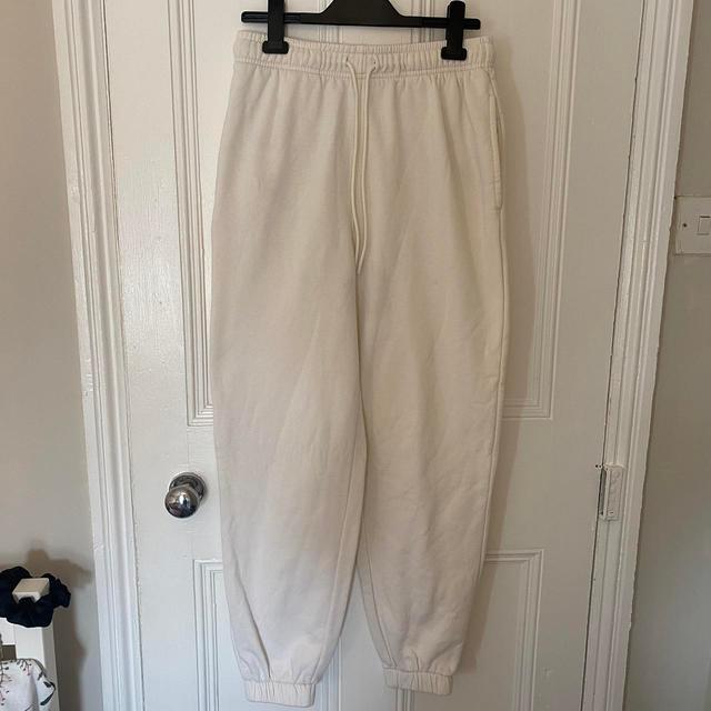 Papaya Women's Sweatpants - Cream - S on Productcaster.