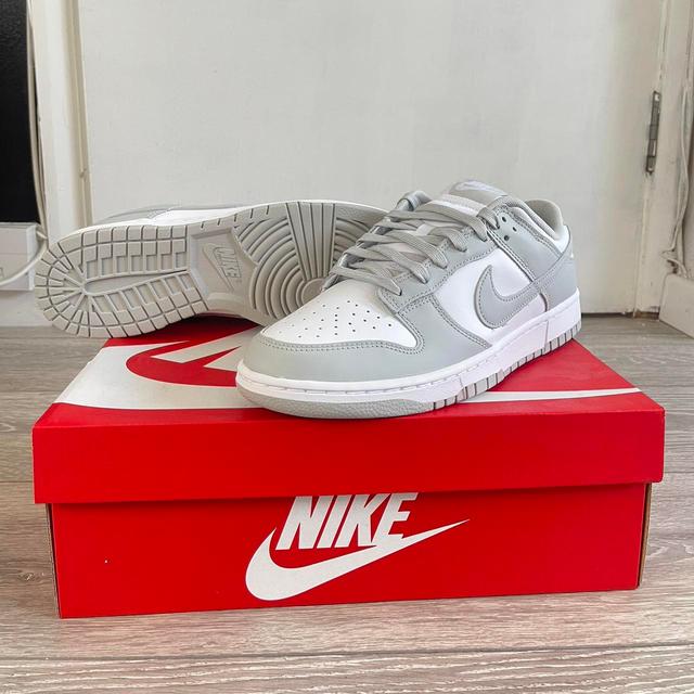 Nike Men's Trainers - Grey/White - UK 9 on Productcaster.