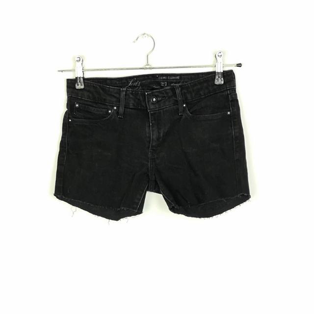 Levi's Women's Shorts - Black - 27" on Productcaster.