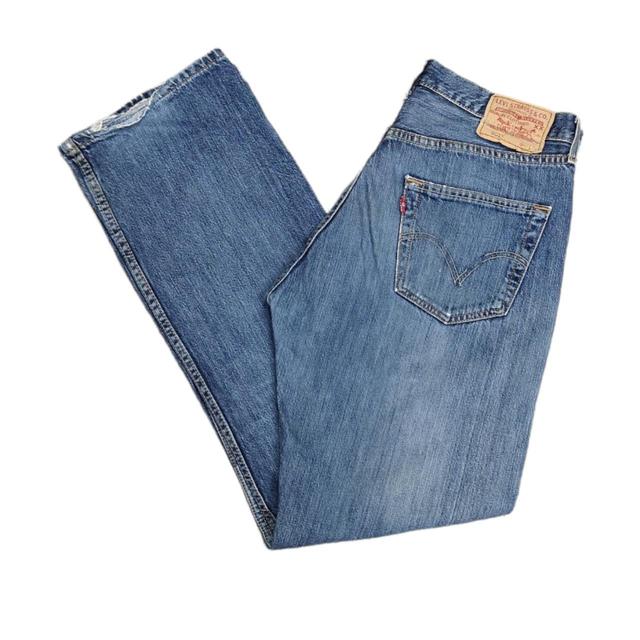 Levi's Men's Straight leg Distressed Jeans - Blue - 33" on Productcaster.