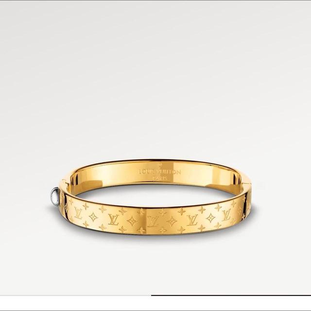 Louis Vuitton Women's Bracelet - Gold on Productcaster.