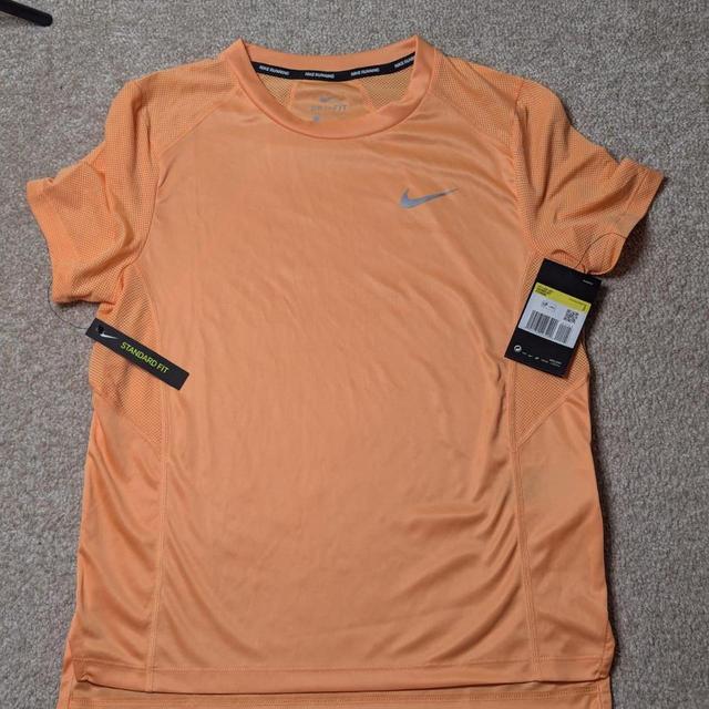 Nike Women's T-shirt - Orange - S on Productcaster.