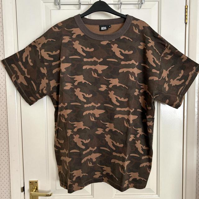 Hera London Men's T-shirt - Brown/Khaki - XS on Productcaster.