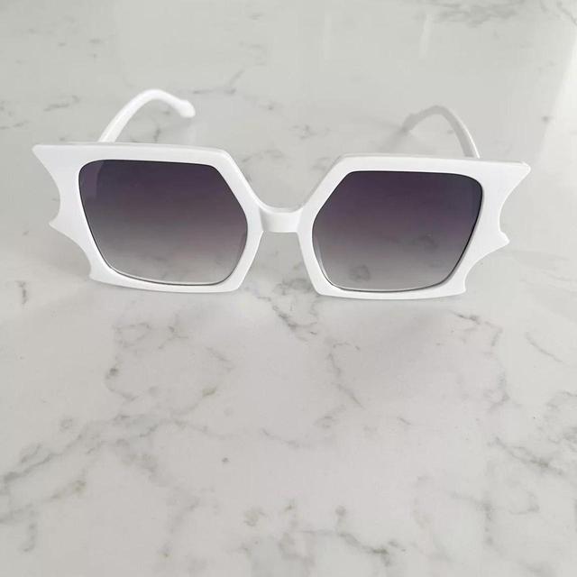 Deadstock Women's Cat eye Sunglasses - White on Productcaster.