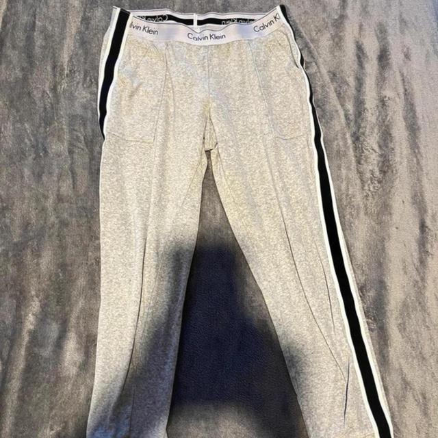 Calvin Klein Women's Sweatpants - Grey - S on Productcaster.