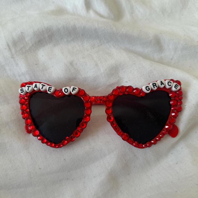 Women's Sunglasses - Red on Productcaster.