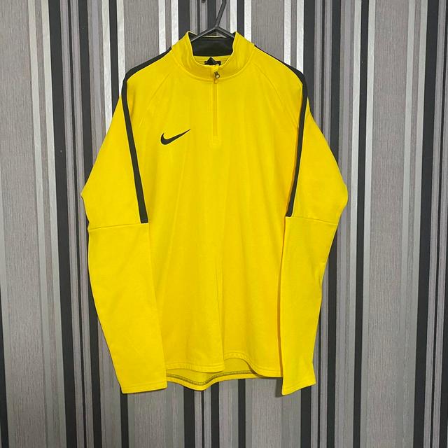 Nike Men's Sweatshirt - Yellow - M on Productcaster.