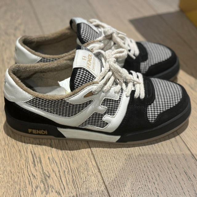 Fendi Men's Trainers - Black/White - UK 9 on Productcaster.