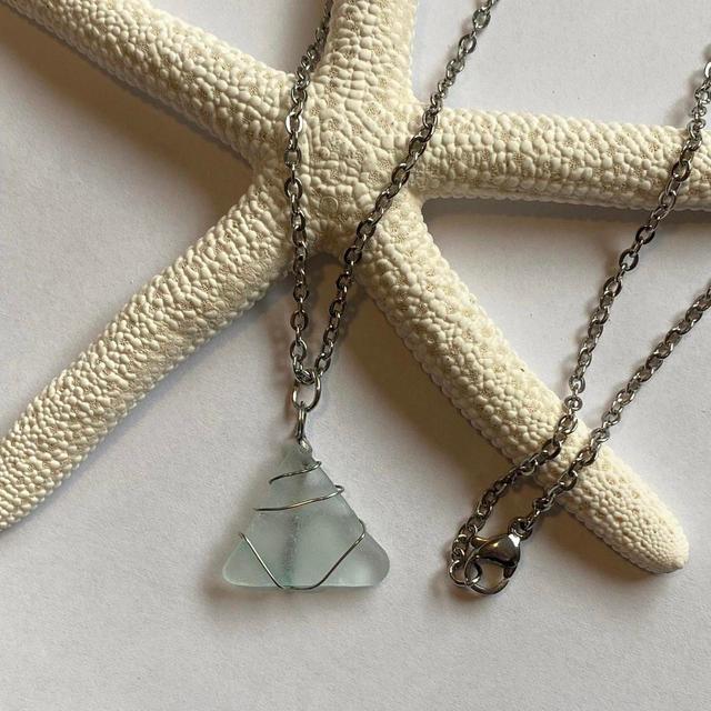 Women's Necklace - Silver on Productcaster.