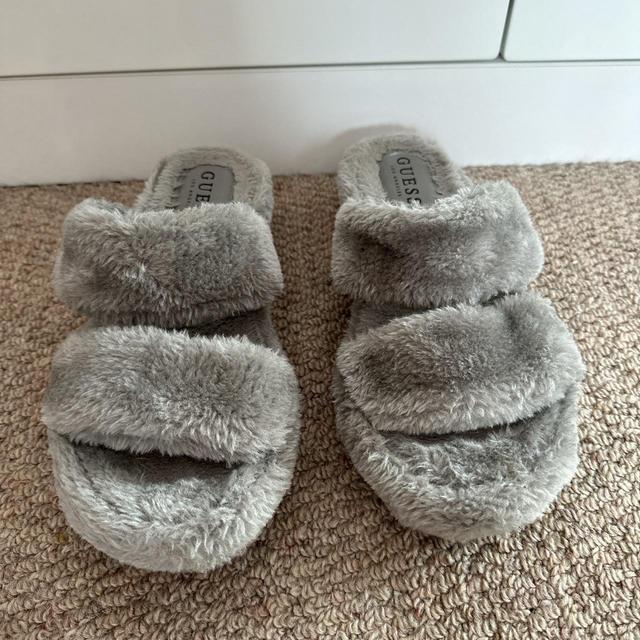 Guess Women's Slippers - Grey - UK 5.5 on Productcaster.