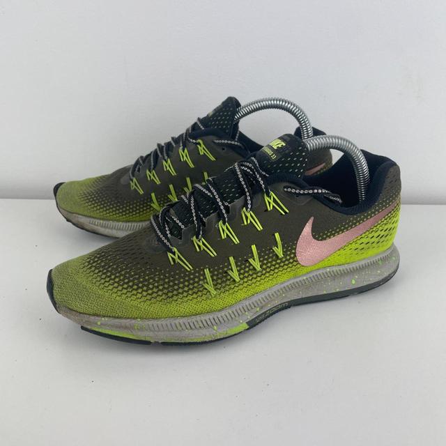 Nike Women's Trainers - Green - UK 6.5 on Productcaster.