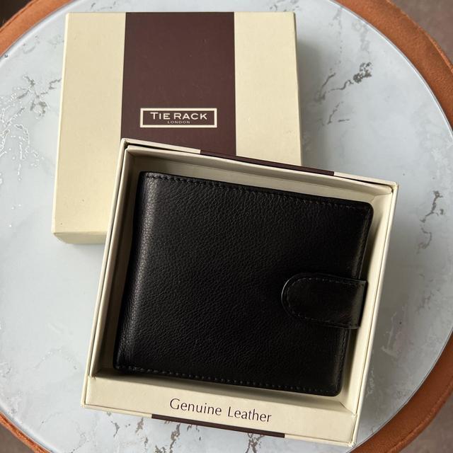 Men's Wallets - Black on Productcaster.