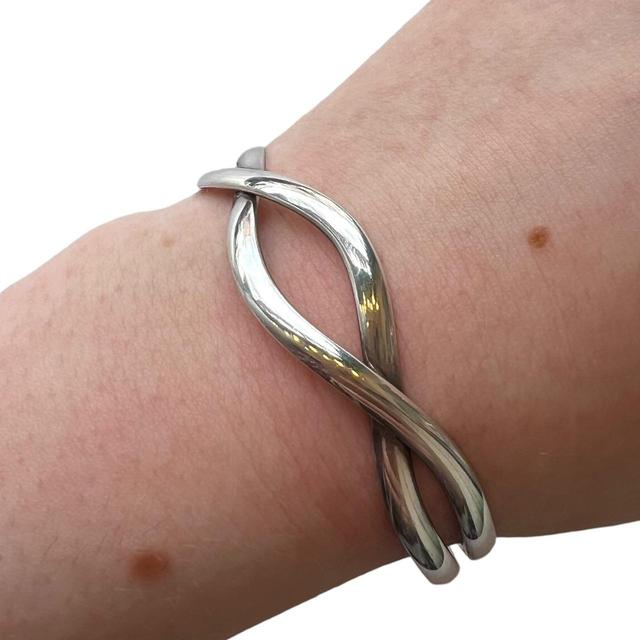 Vintage Women's Bracelet - Silver on Productcaster.