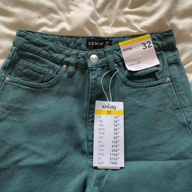 Women's High waisted Jeans - Green - UK 32 on Productcaster.