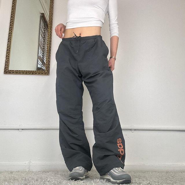 Adidas Women's Sweatpants - Grey - L on Productcaster.