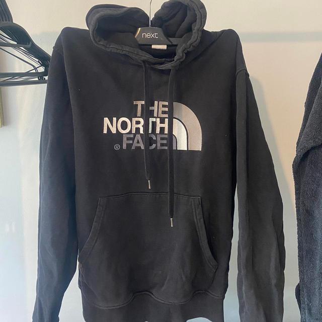 The North Face Men's Hoodie - Black - S on Productcaster.