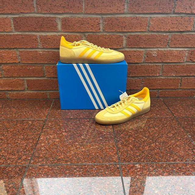 Adidas Originals Men's Trainers - Yellow - UK 11 on Productcaster.