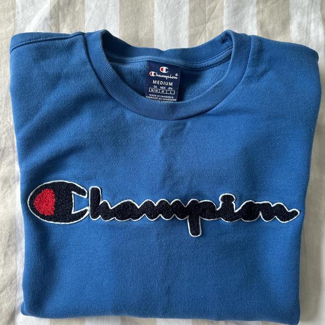 Champion Women's Sweatshirt - Blue - M on Productcaster.