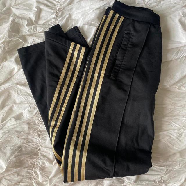 Adidas Women's Sweatpants - Black - S on Productcaster.