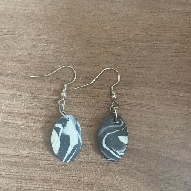 Women's Earrings - Black on Productcaster.