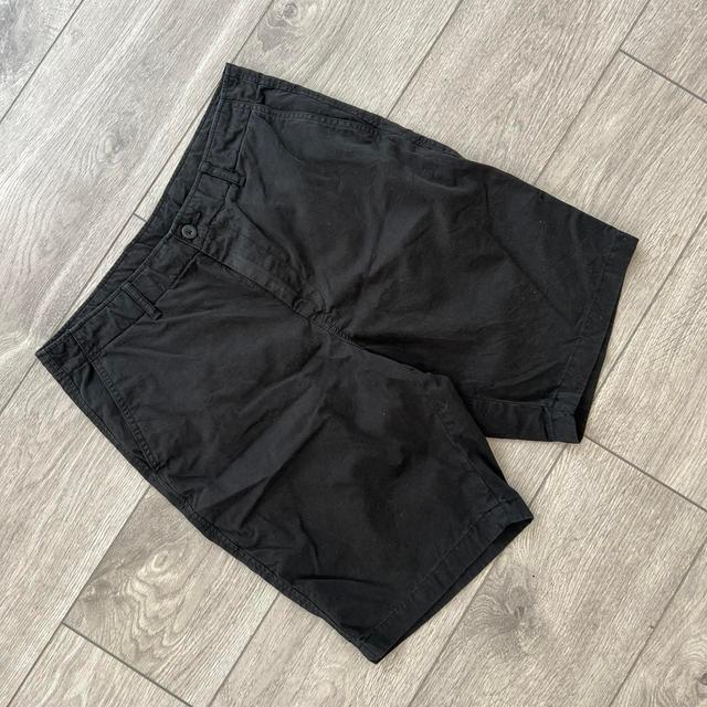 UNIQLO Men's Shorts - Black - M on Productcaster.