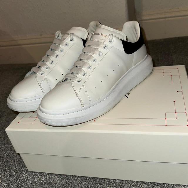 Alexander McQueen Men's Trainers - White - UK 9 on Productcaster.