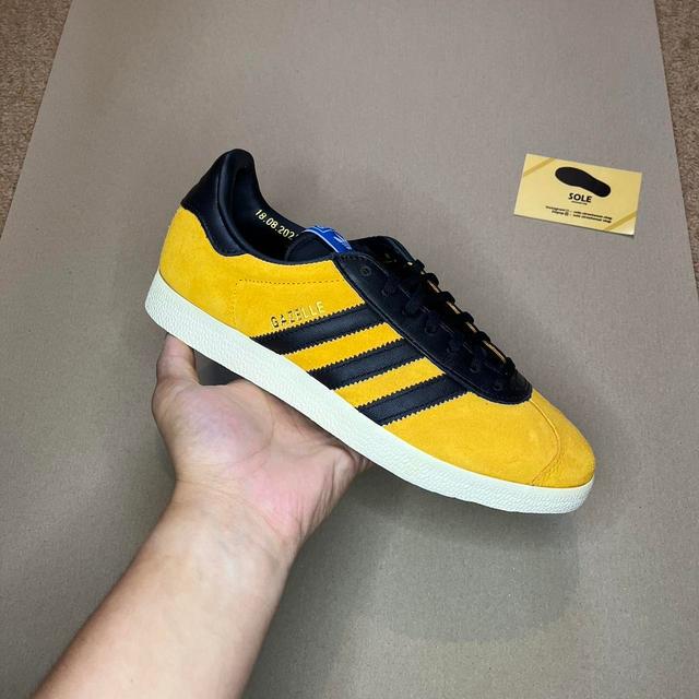 Adidas Men's Trainers - Yellow/Black - UK 7 on Productcaster.