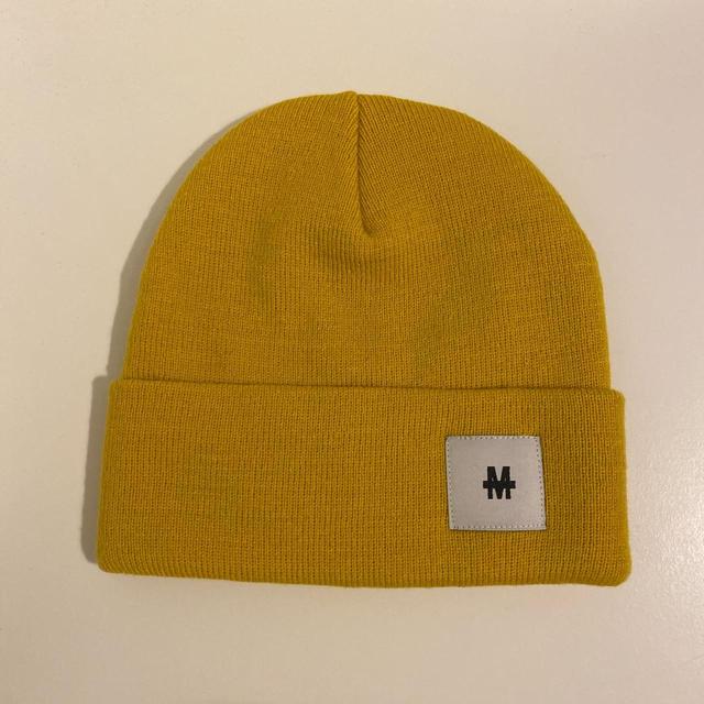 Women's Beanies - Yellow on Productcaster.