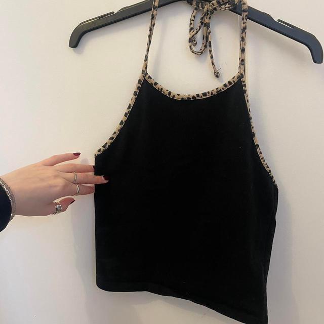 Brandy Melville Women's Crop top - Black - One size on Productcaster.