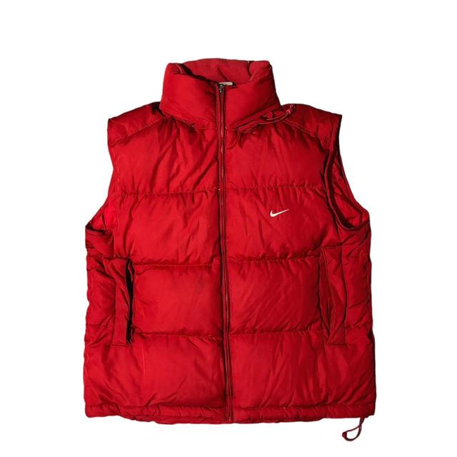 Nike Men's Gilet - Red - M on Productcaster.