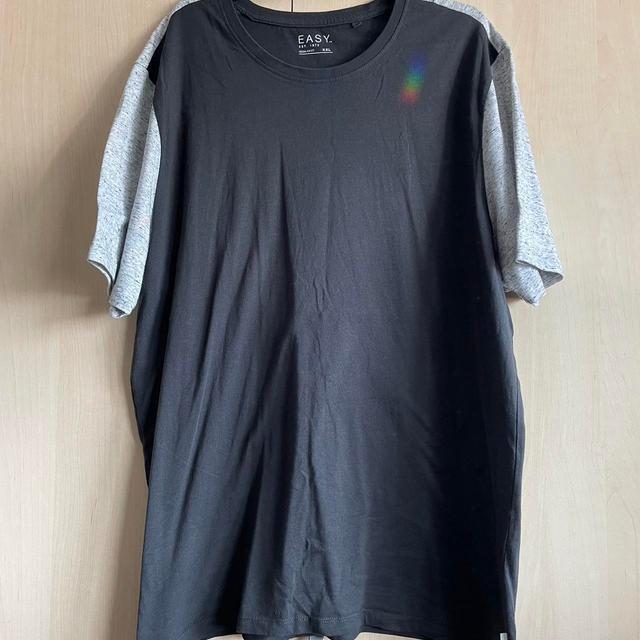 Preloved Men's T-shirt - Grey - XXL on Productcaster.