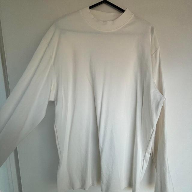 Zara Men's T-shirt - White - L on Productcaster.