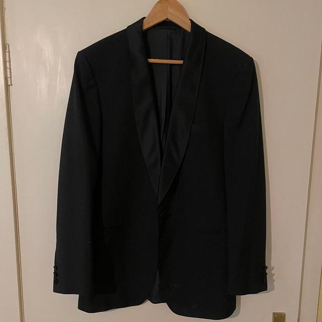 Vintage Men's Tuxedo - Black - M on Productcaster.