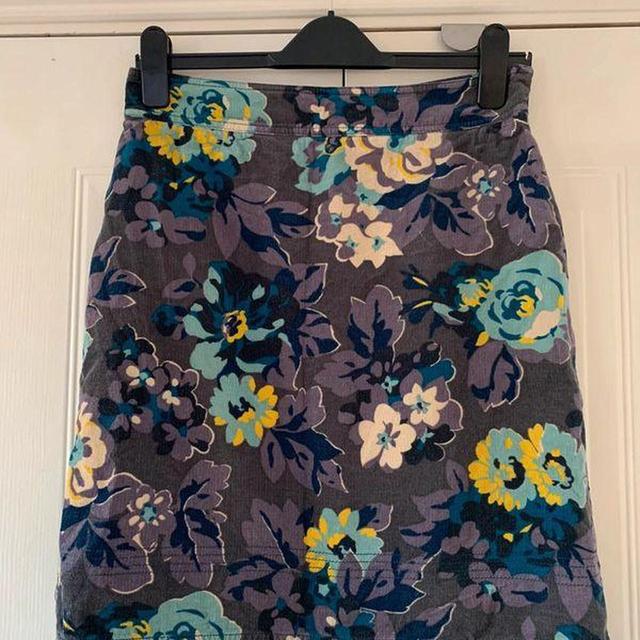 Preloved Women's Skirt - Purple - UK 10 on Productcaster.