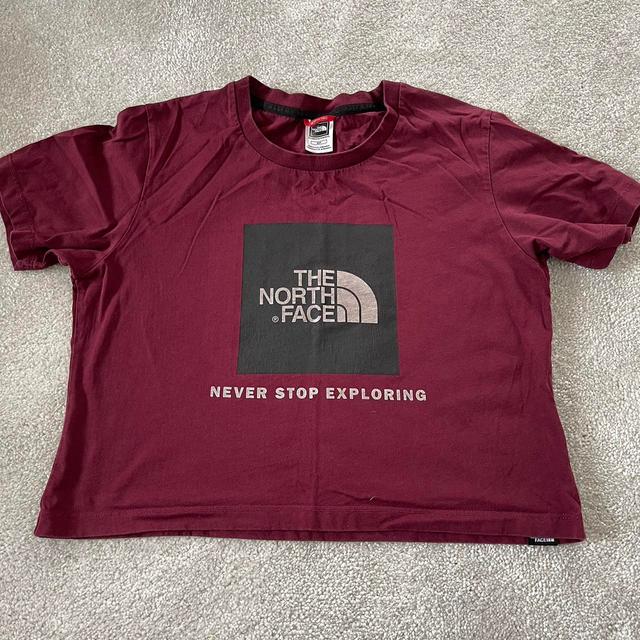 The North Face Women's Crop top - Burgundy - S on Productcaster.