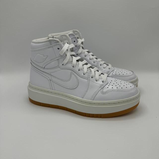 Nike Women's Trainers - White - UK 5.5 on Productcaster.