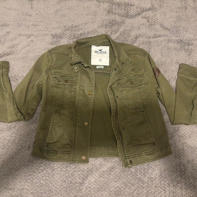 Hollister Co. Women's Jacket - Khaki/Green - XS on Productcaster.