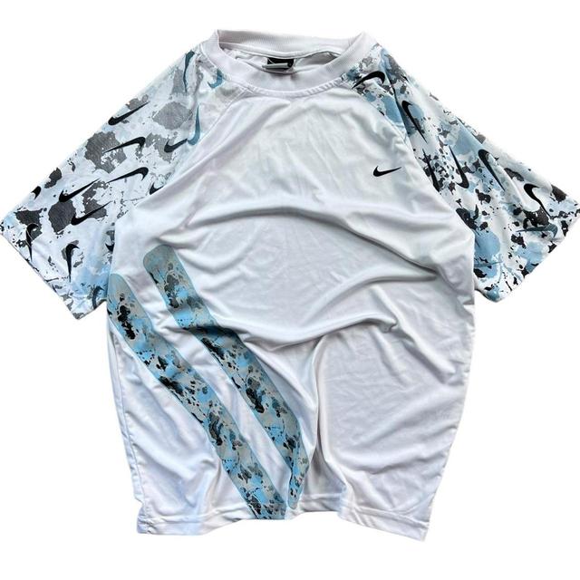 Nike Men's T-shirt - White/Black - M on Productcaster.