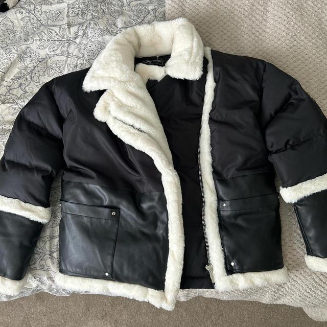 Maniere De Voir Women's Puffer - White - S on Productcaster.